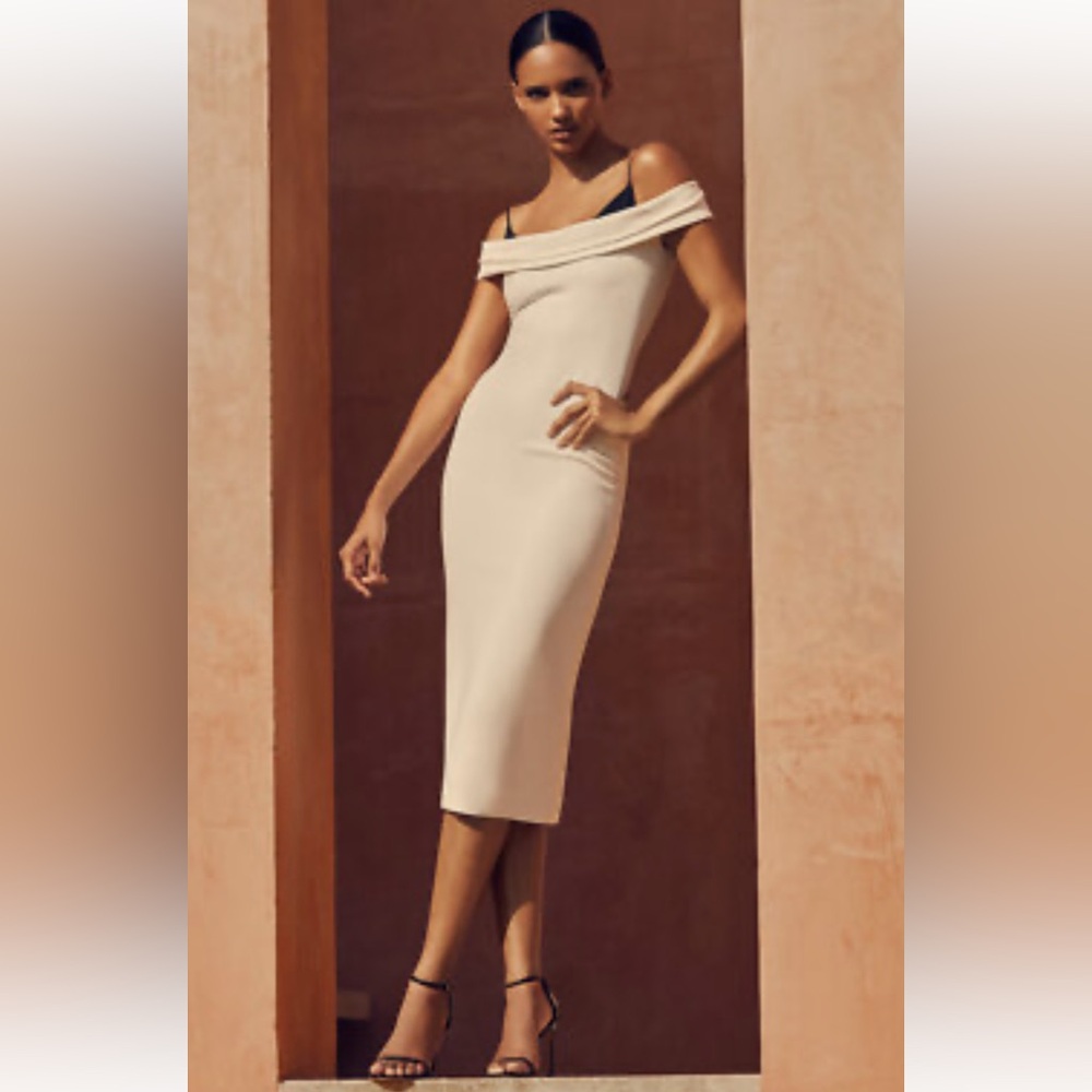 Cushnie Off-Shoulder Cream Midi Dress